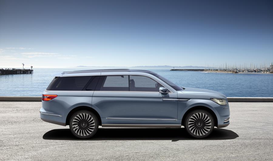  Lincoln Navigator Concept 2016 года  (фото 4 из 17)